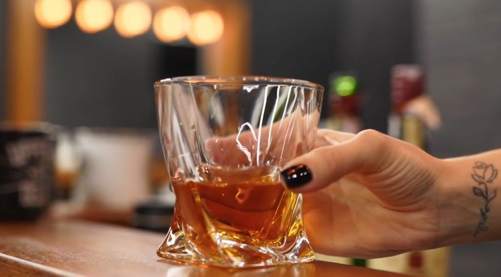 15 Best Sipping Bourbons To Drink Neat in 2024 (According to Experts)